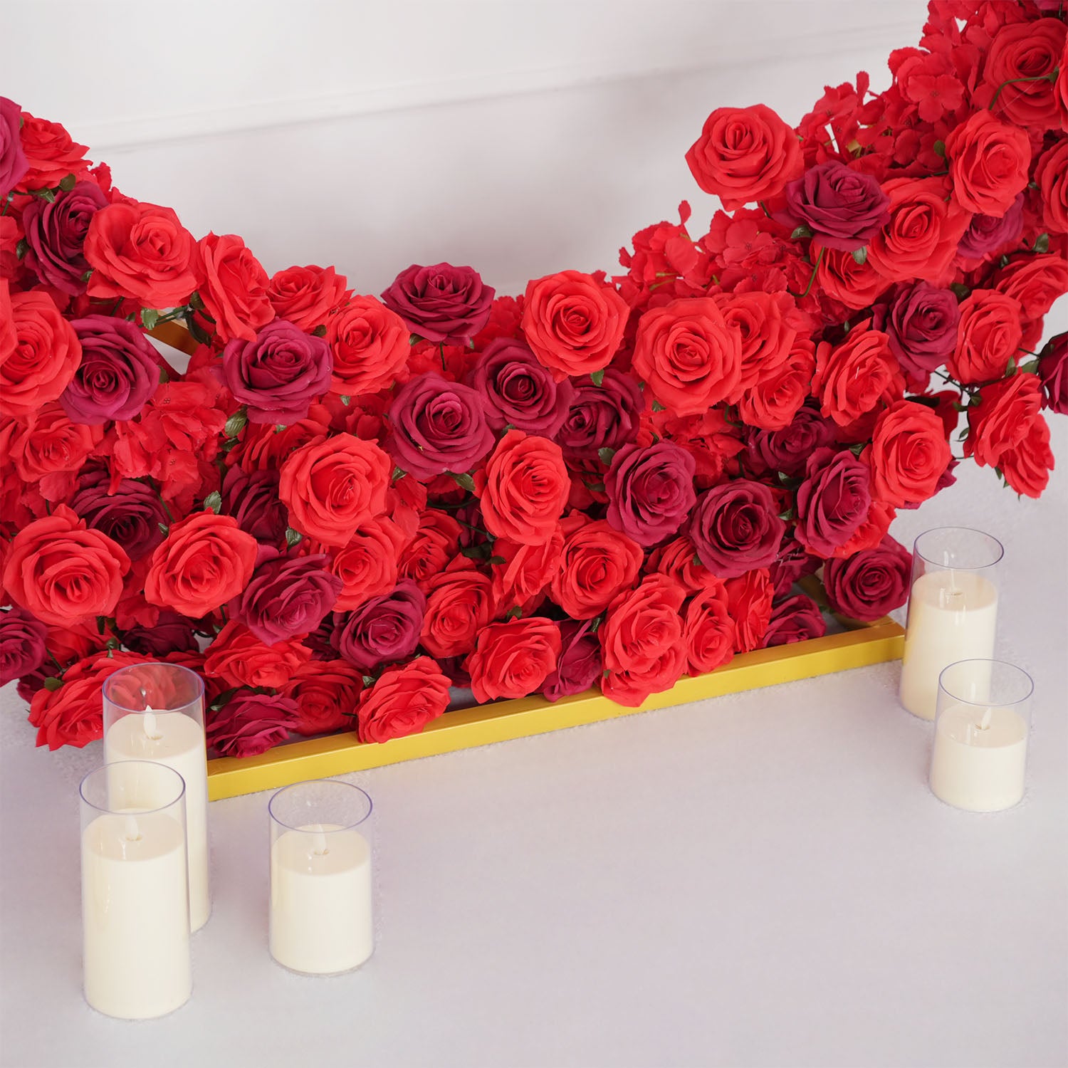 Uflower Luxury Red Rose Floral Arrangement Cloth Base Heart-Shaped Arch Props