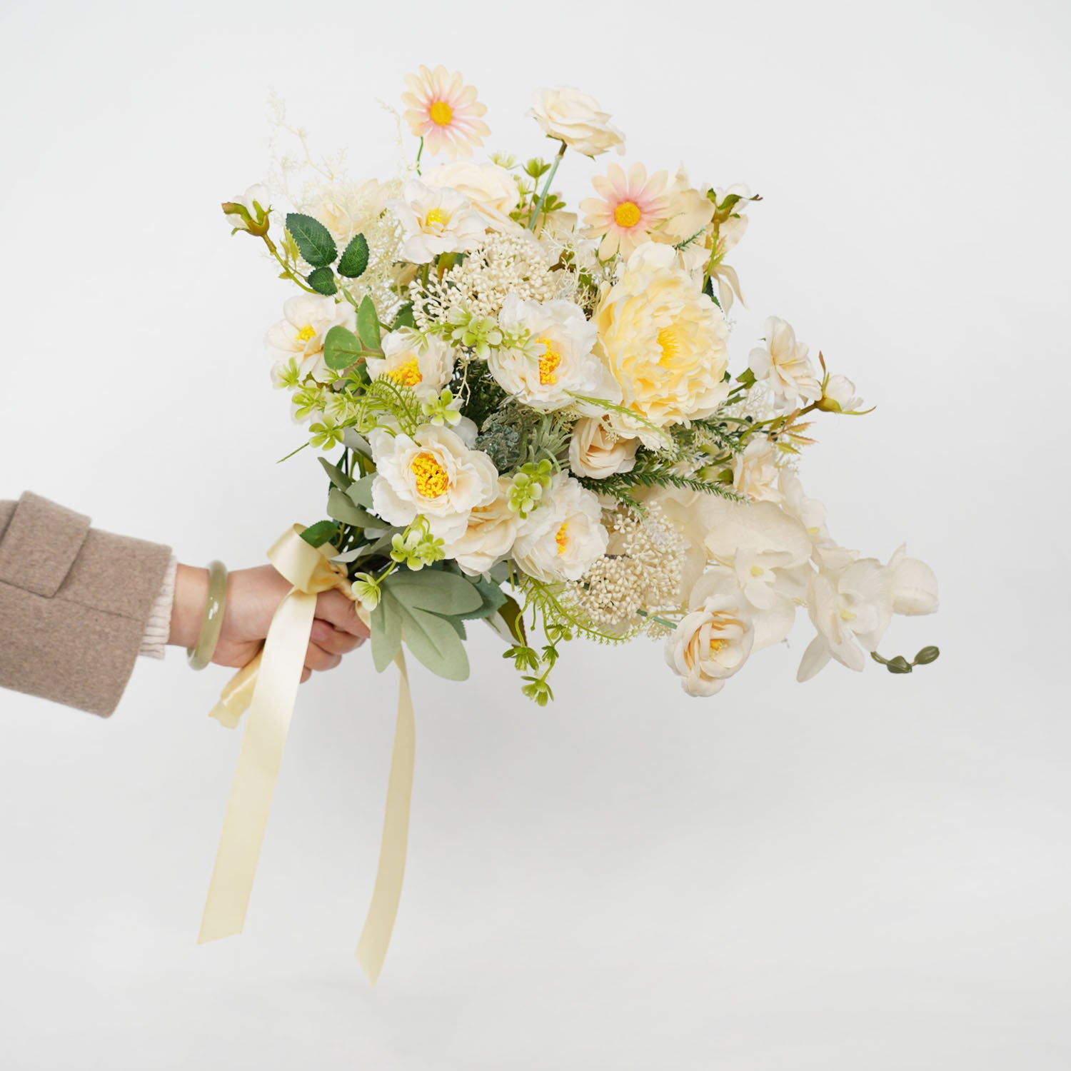 Champagne bridal bouquets 6 picture