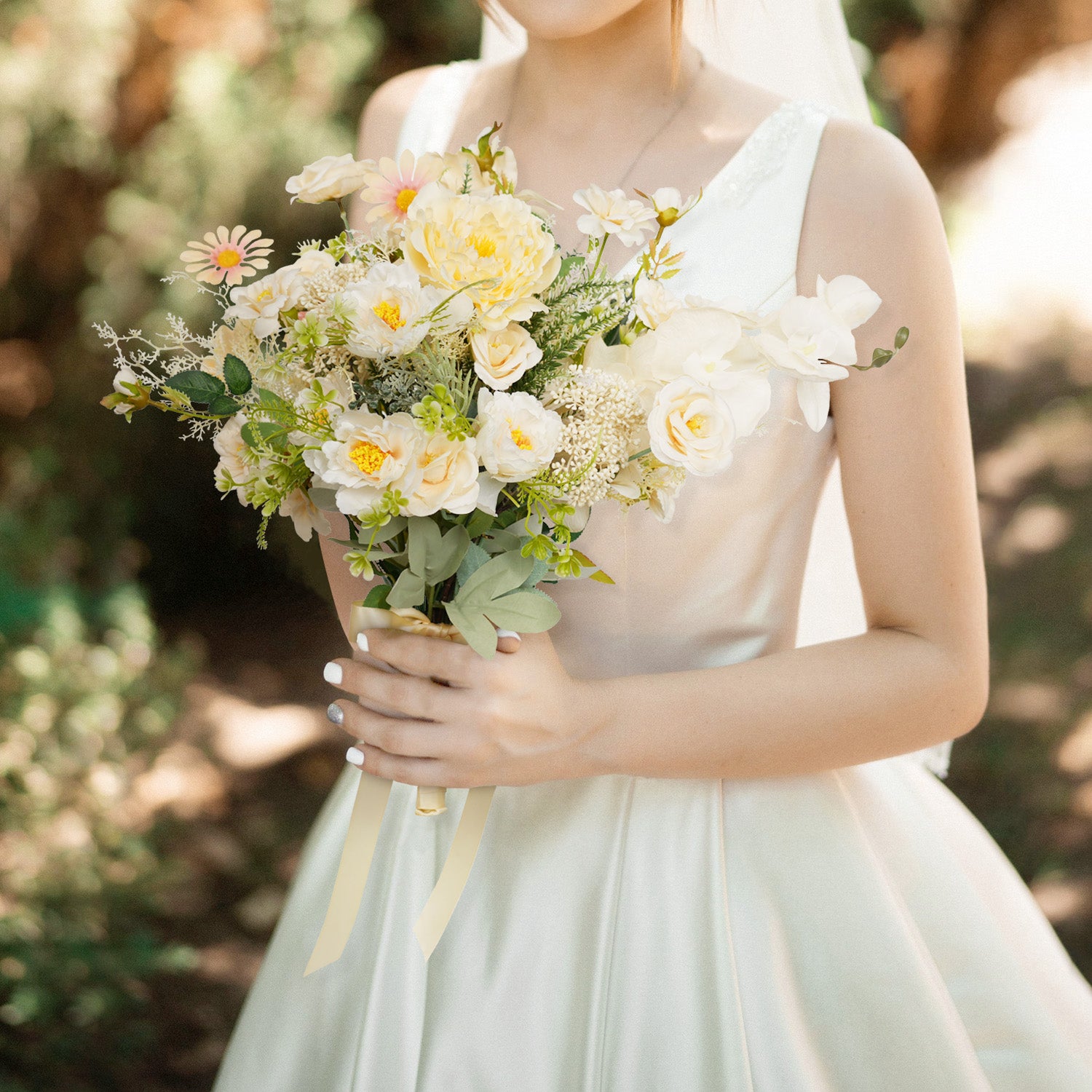 Champagne bridal bouquets Main picture