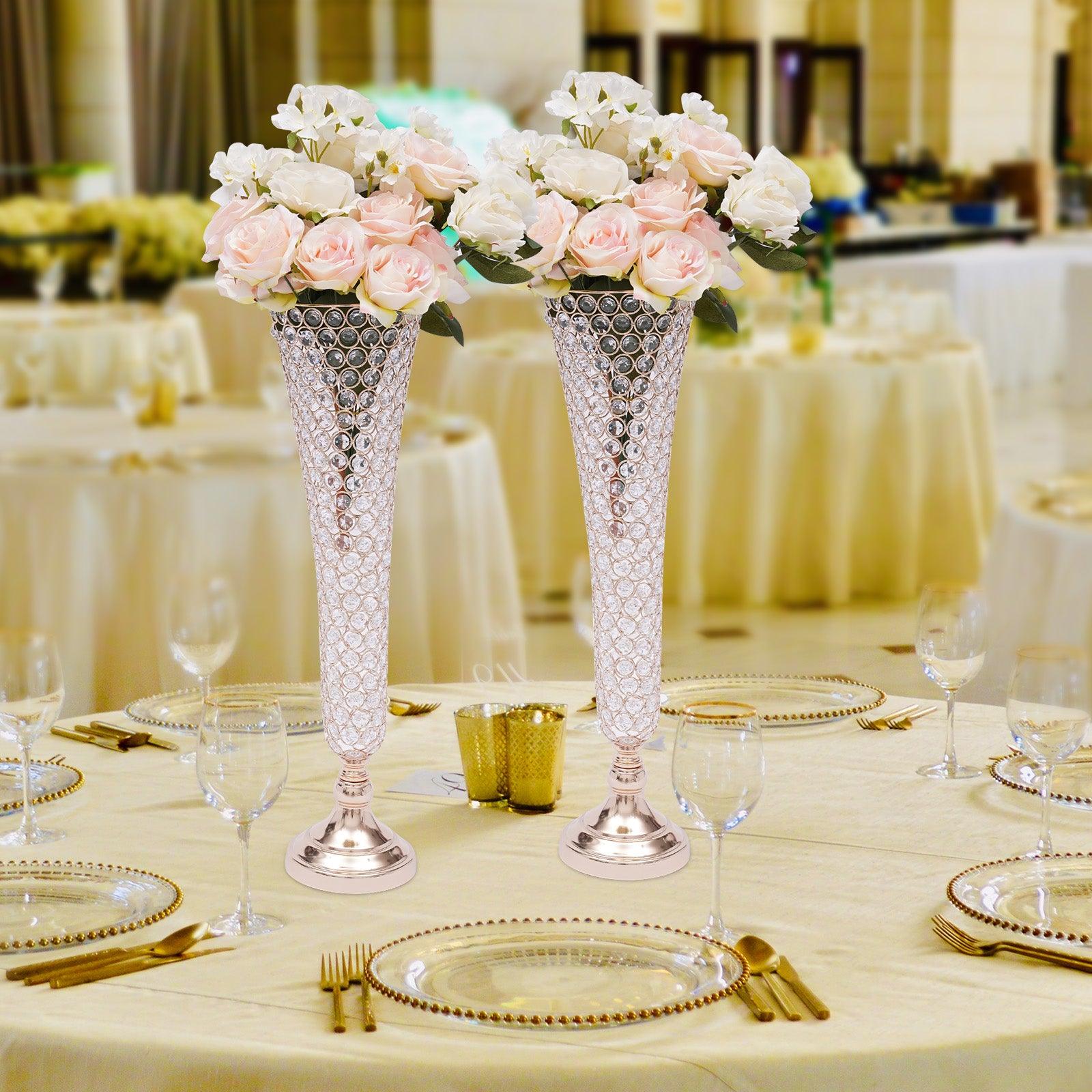 Wedding table with crystal guide and horn flower set