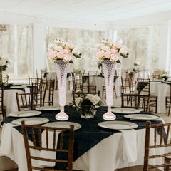 Wedding table with crystal guide and horn flower set