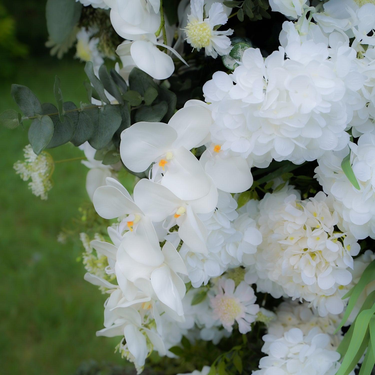 Simulated white wedding party background floral arch decoration