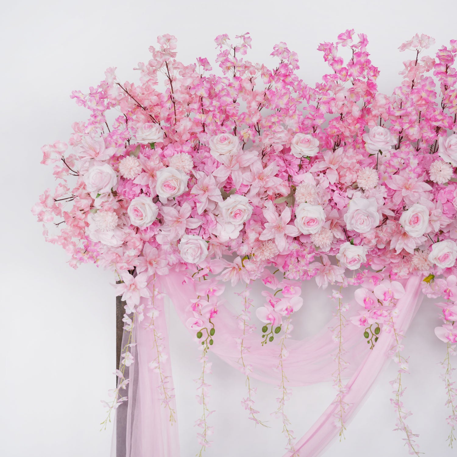 Rose Backdrop Flower Arrangement  13 picture