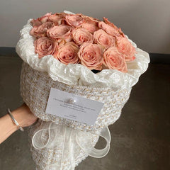 Hand bouquets premium gifts roses finished soaps everlasting flowers