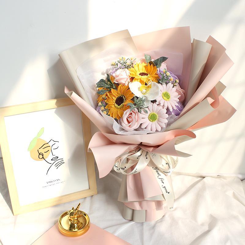 Sunflower bouquet simulation rose flower photo hand bouquet