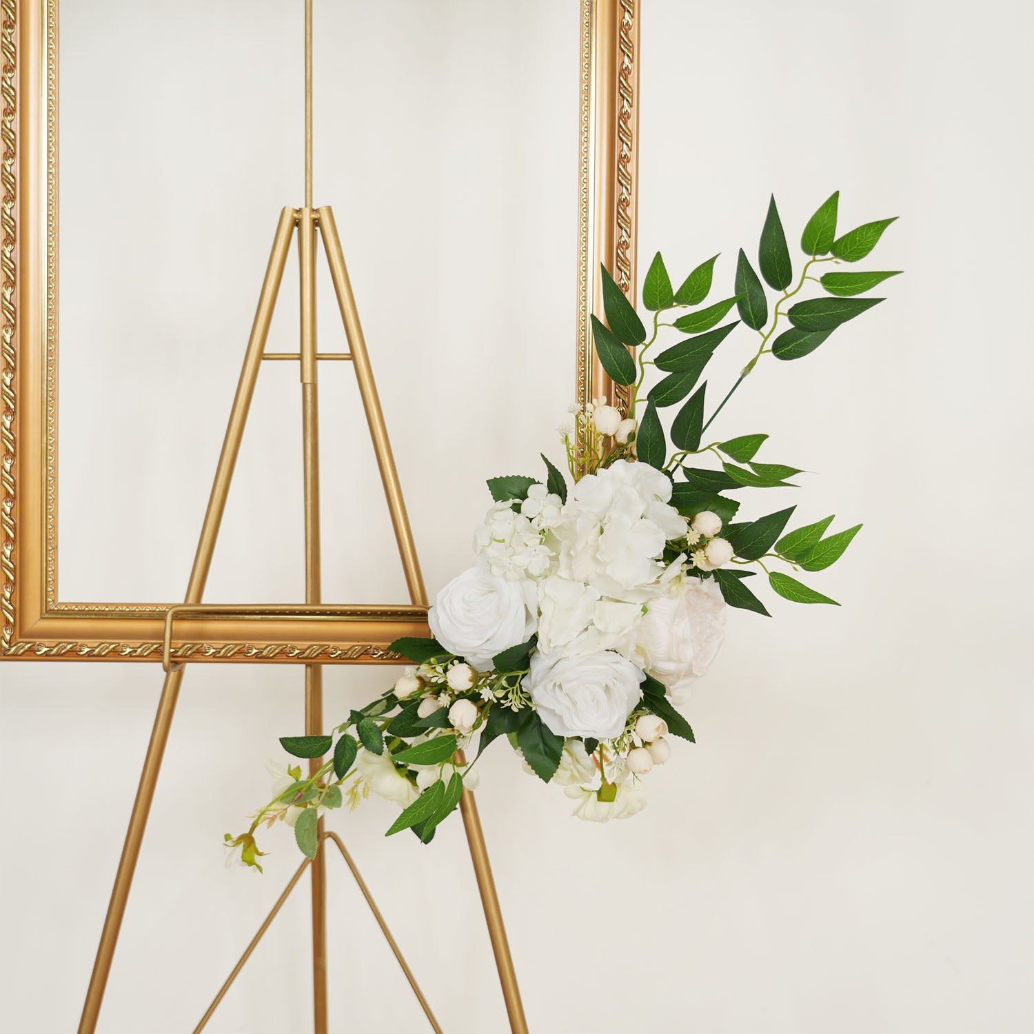 White Rose With Green Wedding Round Arch Decor Figure 10