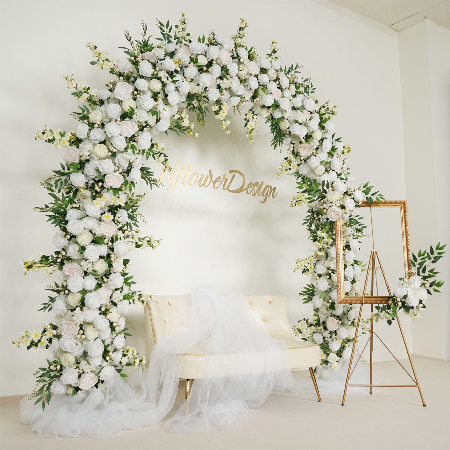 White Rose With Green Wedding Round Arch Decor Figure 3