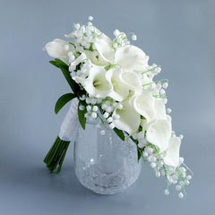 Cascade Bridal Bouquet in Calla Lily